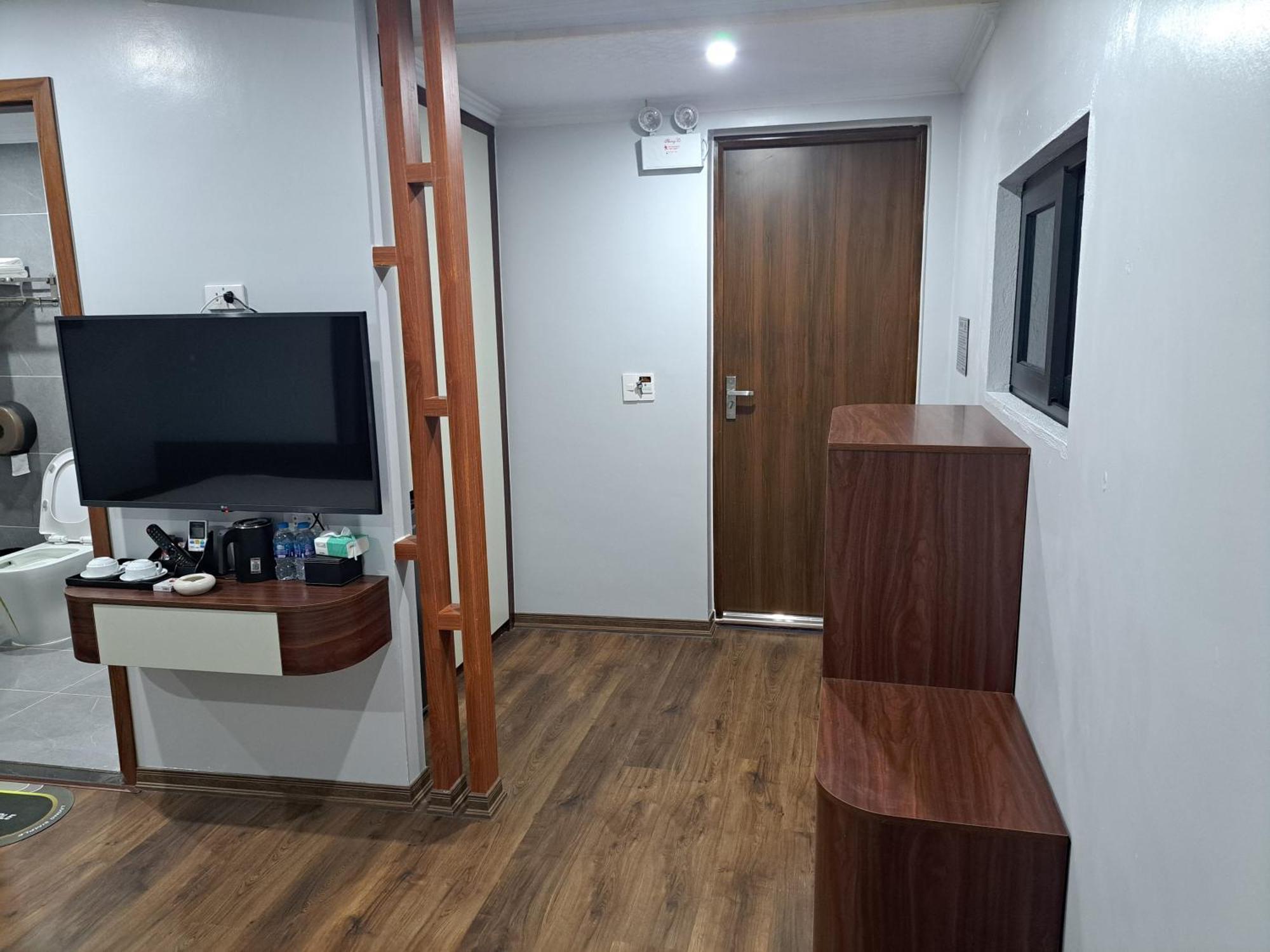 Hoang Gia Luxury — Photos 1